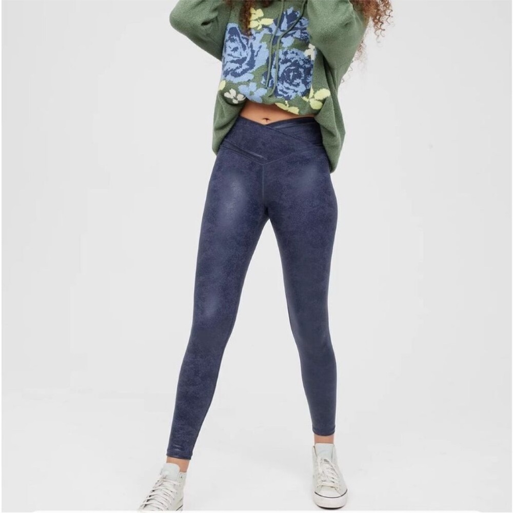 Offline Aerie • Navy Blue Crackle Crossover Leggings